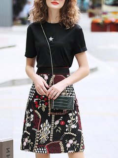 Knee Length A-line Fashion Embroidered Floral Skirt (Style V101837)