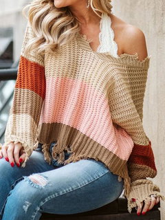 Short Loose Beach Knitted Pattern Sweater (Style V102560)