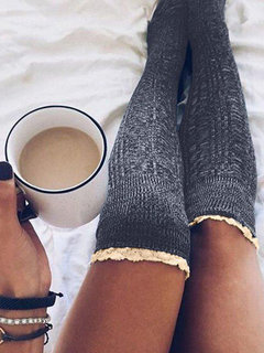 Fashion Color Block Knitted Socks (Style V102621)