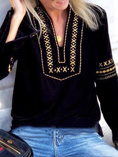 V-neck Standard Plain Polyester Embroidered T Shirt (Style V300119)