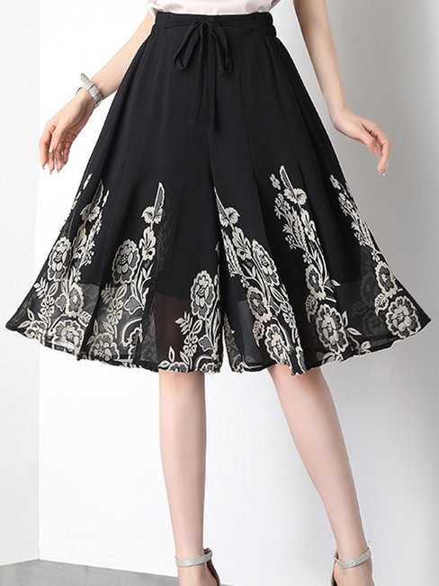 Knee Length Loose Elegant Pattern Plants Pants (Style V102258)