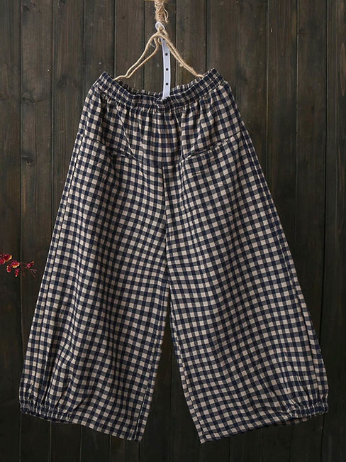 Knee Length Loose Elegant Cotton Blends Plaid Shorts (Style V102381)