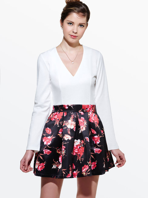 Ball Gown V-neck Floral Patchwork Cotton Blends Mini Dresses (Style V201575)