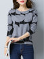 Slim Casual Color Block Knitted Pattern Sweater (Style V100928)